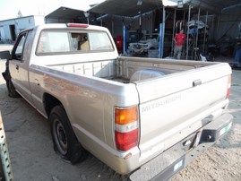 1994 MITSUBISHI PICK UP SILVER STD CAB 2.4L AT 2WD 183863